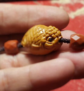 000人付款淘宝陆小琴核雕 橄榄核手串浮雕金鱼满堂 纯手工雕刻水草