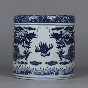 大清乾隆年制青花贴画双龙戏珠纹笔海大笔筒仿古瓷器做旧古玩摆件