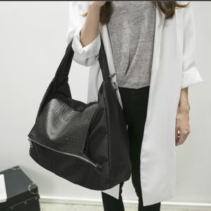 欧美时尚女包2024新款韩版潮流女士单肩包斜挎包黑色大容量大包袋