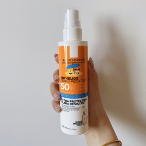 10月!法国理肤泉儿童防晒喷雾200ml特护清爽防汗spf50