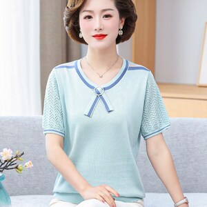 妈妈夏装短袖桑蚕丝t恤2022新款中老年女夏季宽松薄冰丝半袖上衣