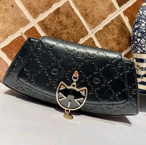 00同款货源nikita1223淘宝cream bear三猫时袋包包纯黑色猫咪包大