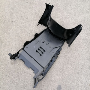 新大洲本田摩托车配件rx125t-31裂行用发动机底壳下壳下盖实物图