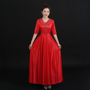 新款大合唱演出服女长裙中老年合唱团服装玫红色舞台服主持人礼服