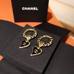 现货chanel香奈儿耳环女新款爱心吊坠珐琅耳环巴黎萌猫专柜正品代