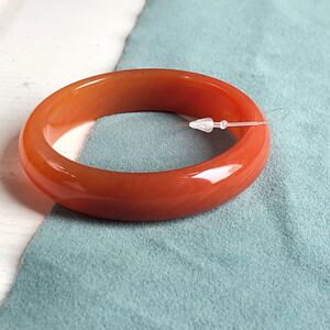 金丝玉手镯红色