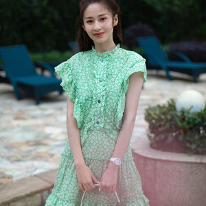 陪你一起长大颖儿同款衣服夏季小清新绿色荷叶边显瘦碎花连衣裙