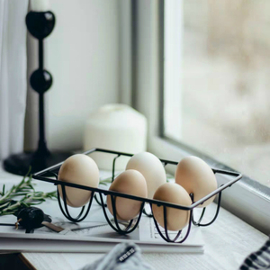 欣溢家居 出口日本实用且独具美感的创意烘焙餐桌手工铁艺鸡蛋架