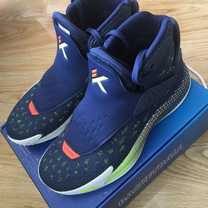 安踏篮球鞋男运动鞋2021汤普森kt5正代高帮球鞋克莱主义11941101