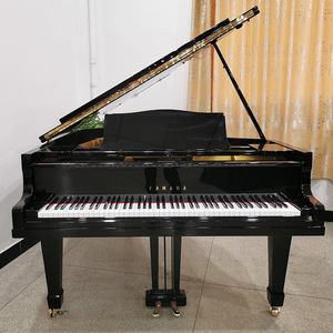 雅马哈三角钢琴g2