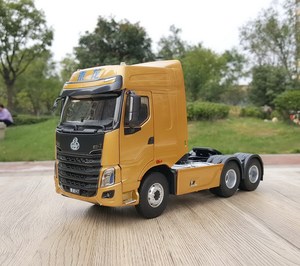 原厂1:24东风柳汽 霸龙 乘龙h7牵引车 乘龙h7 3.0合金重卡车模型