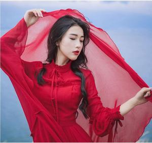 西藏拉萨旅游衣服桂林草原穿搭套装夏天适合沙漠拍照好看的红裙子