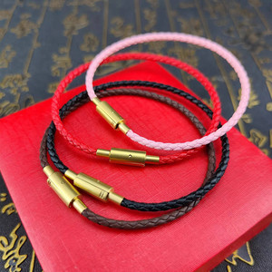 周大福皮绳手链3mm