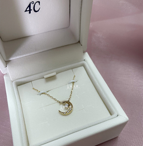 日本代购 4度 4°c 10k黄金 锆石 摇曳感 星月设计 项链 颈饰礼物