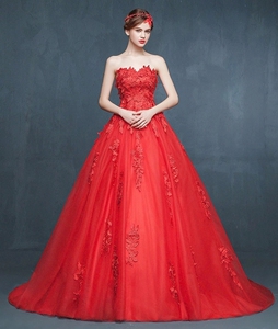 红色婚纱礼服抹胸2020春夏季韩版新娘长拖尾蕾丝复古婚纱出门纱女