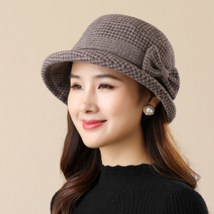 妈妈纯棉卫衣女宽松连帽2022新款老年女装戴帽子秋季外套8人付款128