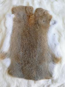 2021兔皮整张家兔獭兔毛皮原料手工制作帽边毛边袖口护膝内胆面料