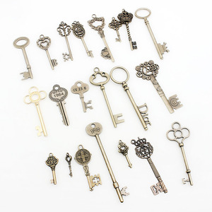 复古钥匙3合金饰品配件金色钥匙手工diy手饰挂件挂饰装饰搭配材料
