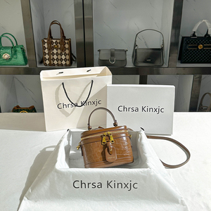 Chrsa Kinxjc今年流行真皮鳄鱼纹盒子包包2023新款手提化妆水桶包