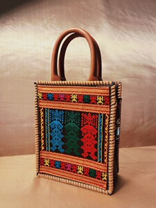 海南黎苗非遗黎锦黎绣图案包包独特手提包