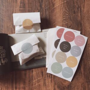 莫兰迪色包装纸