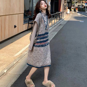 冬季长打底毛线裙