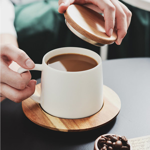 杯子简约中式创意实用潮流陶瓷马克杯带相思木盖木垫咖啡杯牛奶杯