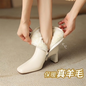 白色加绒短靴女冬季羊毛内里靴子法式高跟鞋羊皮新款瘦瘦靴雪地靴