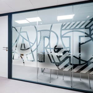 新艺体文字镂空办公室玻璃贴纸个性创意装饰英文透明定制静电贴膜