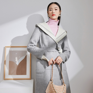 披肩式双面呢大衣