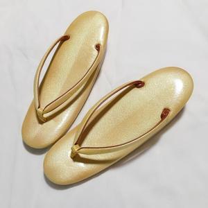 000人付款淘宝表演用和服三件套,s码,建议100-110,穿了一次,鞋子另