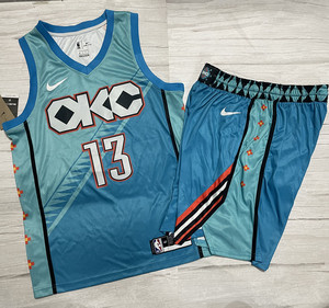 保罗乔治球衣雷霆队