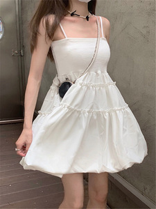 法式蓬蓬裙夏季纯欲吊带裙高级感裙子女白色短裙小个子收腰连衣裙