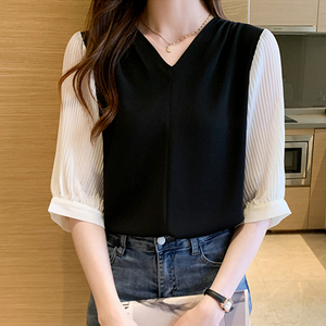 短袖衬衫女设计感小众春装2024年新款韩版气质V领雪纺衫中袖上衣