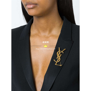 2022折扣款 韩国代购saint laurent胸针女士ysl鳄鱼纹配饰 2色