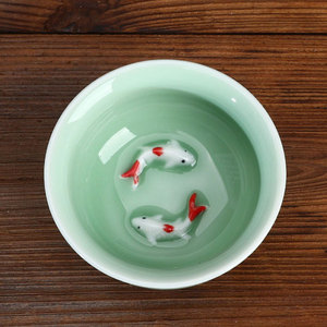 家用陶瓷青瓷功夫茶茶具大容量青瓷鲤鱼金鱼茶杯主人杯套装小茶杯
