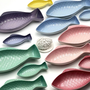 法国 le creuset 酷彩鱼盘水果盘鱼形盘子创意盘子 粉红色鱼盘子