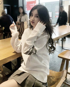 精神小妹衣服仿毛衣社会女上衣网红杨清柠同款四条杠学生卫衣外套