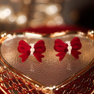 红色蝴蝶结耳环结婚配饰气质珍珠晚宴礼服耳坠耳饰女简约时尚百搭