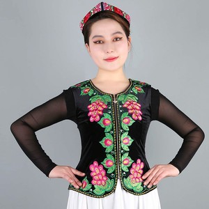 新疆舞蹈服装女背心绣花马甲跳广场舞民族演出服上衣短款北京