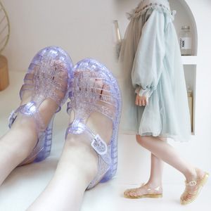 水晶罗马鞋女童公主果冻鞋2023夏季女孩软底防滑可踩水儿童胶凉鞋