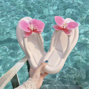 仙女风百搭立体花朵软底夹脚人字拖女夏季海边度假防滑EVA沙滩鞋