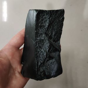 361克和田黑青玉山料原石切块 塔县塔青玉一细黑羊脂牌子料雕刻料