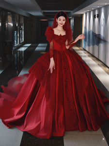 红色法式婚纱礼服2024新款新娘高级感大拖尾小个子宫廷风主纱长袖
