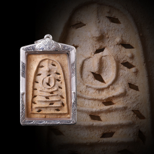 泰子炳泰国佛牌 亚赞多 19片金崇迪 百年老牌吊坠银壳有卡