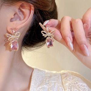 银针锆石蝴蝶结方形耳环韩国东大门小众设计感耳钉个性时尚耳饰女
