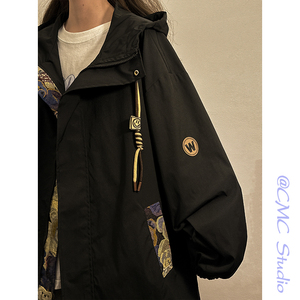 黑色大码外套女2024新款高级感欧货爆款夹克户外登山设计感冲锋衣