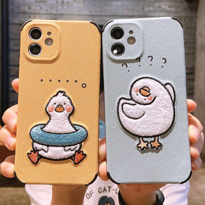 卡通刺绣问号歪头鸭iphone13手机壳苹果12全包11镜头12pro防摔xs硅胶
