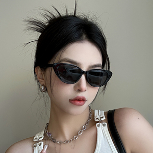 三角猫眼墨镜女款高级感复古小框2024新款小脸欧美风夏季太阳眼镜