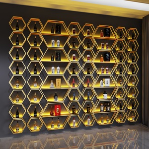 现代六边形酒柜葡萄酒架发光壁挂展示架酒吧餐厅装饰简约铁艺多层